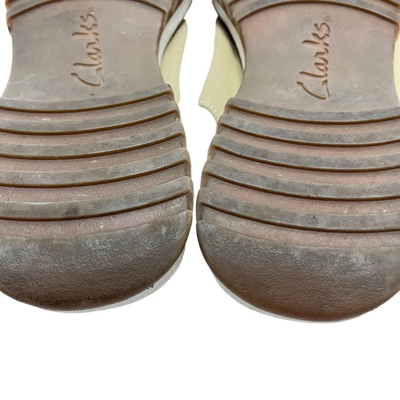 CLARKS Beige Tan White Canvas Slides Flip Flops Neutral Shoes Flats Casual sz 9 - Picture 16 of 16